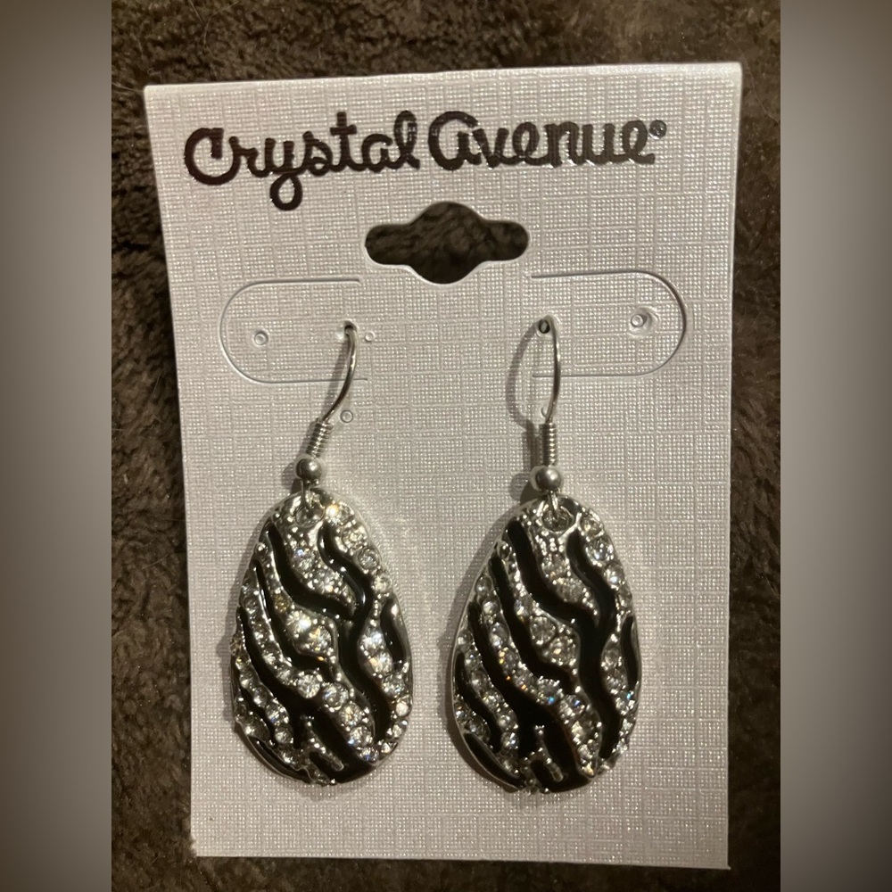 Black and Faux Silver Dangling Pierced Earrings